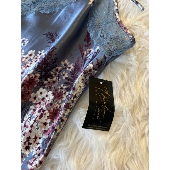 Thalia Sodi slip gown - Picture 7 of 11